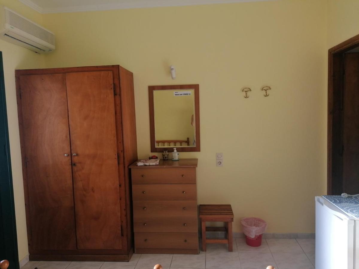 Villa Nea Zoi Moraḯtika Esterno foto